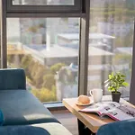 Hanza Tower High Floor Swimming Pool & Apartament
