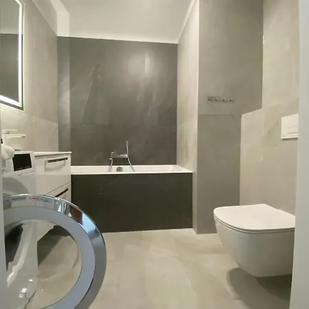 Апартаменты Hanza Tower High Floor Swimming Pool & Щецин