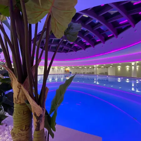 Апартаменты Hanza Tower High Floor Swimming Pool & *