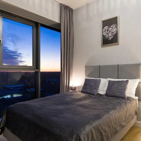 Διαμέρισμα Hanza Tower High Floor Swimming Pool &