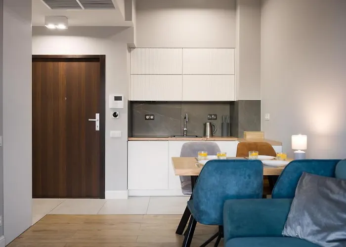 Hanza Tower High Floor Swimming Pool & Apartamento Estetino