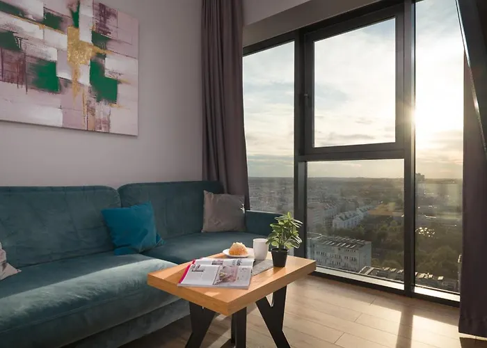 Hanza Tower High Floor Swimming Pool & Lägenhet *